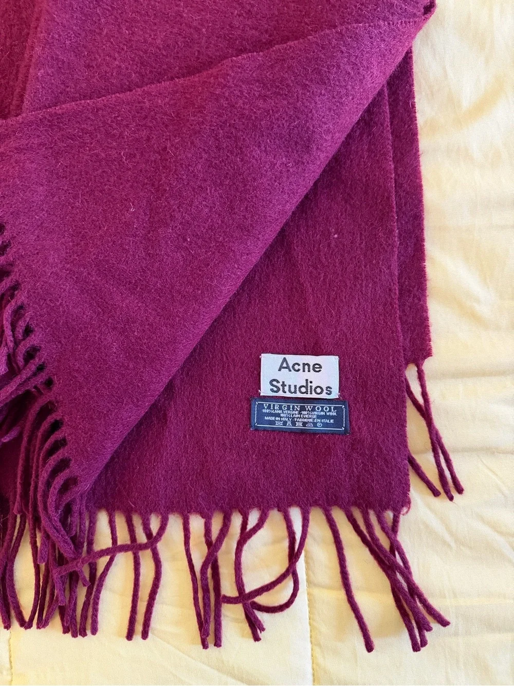 Acne Studios Virgin Wool Scarf Burgundy Fringe Made in Italy Luxury Designer - Picture 3 of 3